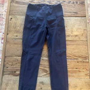 Lululemon size 4 full length leggings